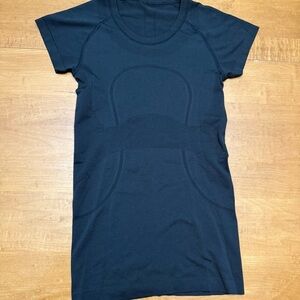 Lululemon Black Swiftly Tech Tee